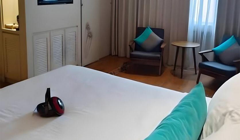 sojourn melaka hotel 2 guests junior suite king 2