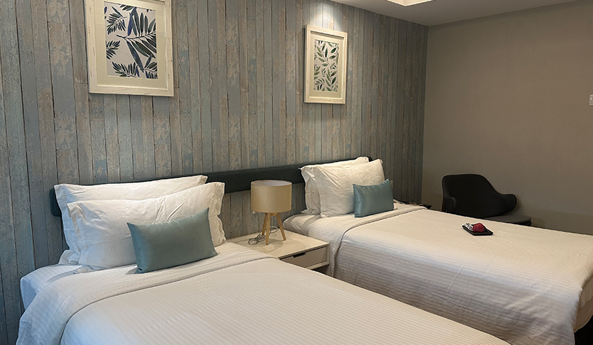 sojourn pandan iindah hotel 2 guests deluxe twin 3